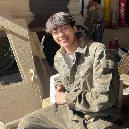 Fred Liu is an amiable Chinese-American social media celebrity who has captured the hearts of millions on TikTok, YouTube, and Instagram. 